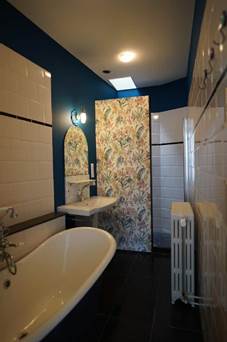 Afbeelding met overdekt, muur, Sanitair armatuur, Badkameraccessoire

Door AI gegenereerde inhoud is mogelijk onjuist.